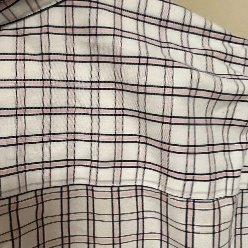 Banana Republic pink/blue button down slim fit. L